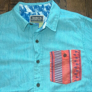 Modern Amusement Short Sleeve Button Down Turquoise Men’s Shirt Sz Small